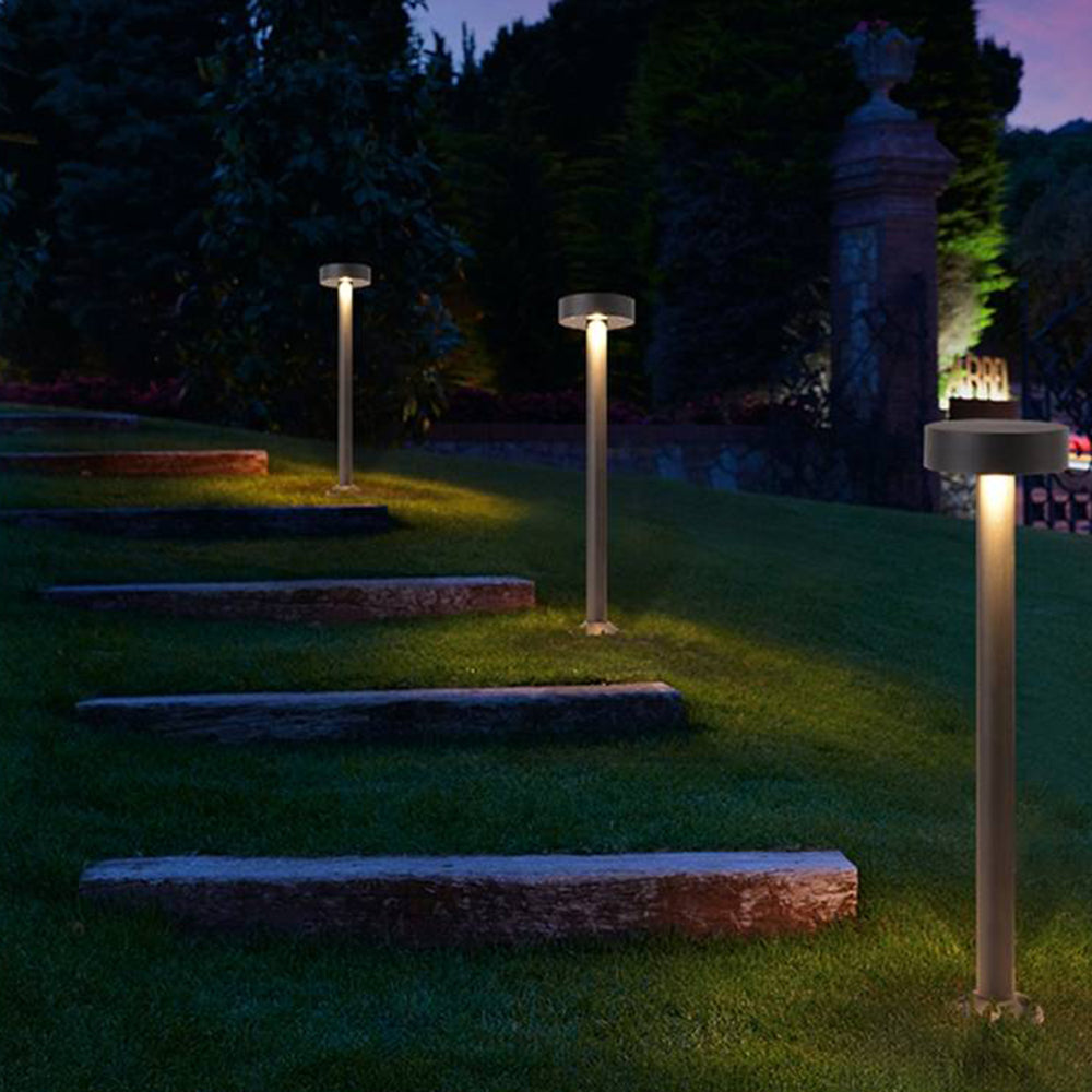 Pena Frisbee Shaped Path Light