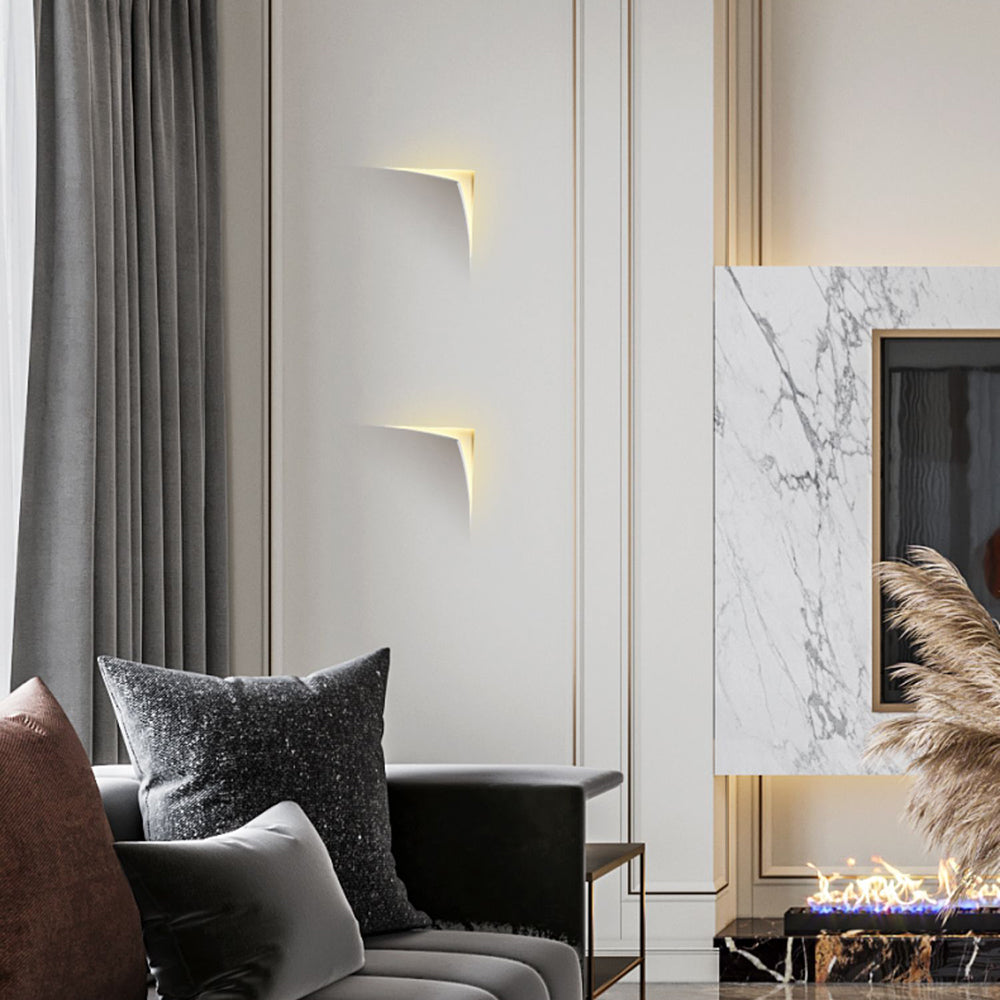 Aria Wall Lamp - Style B