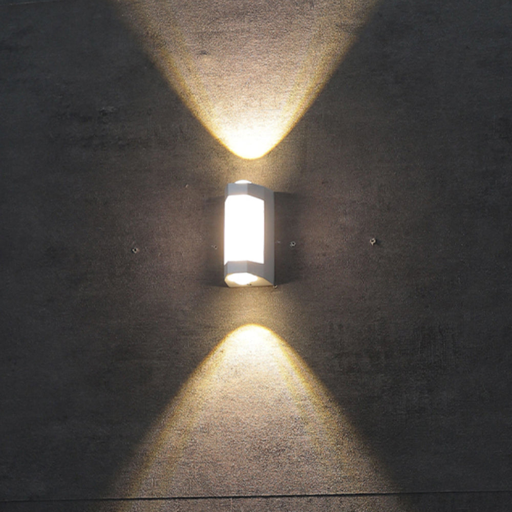 Orr Nordic Wall Lamp