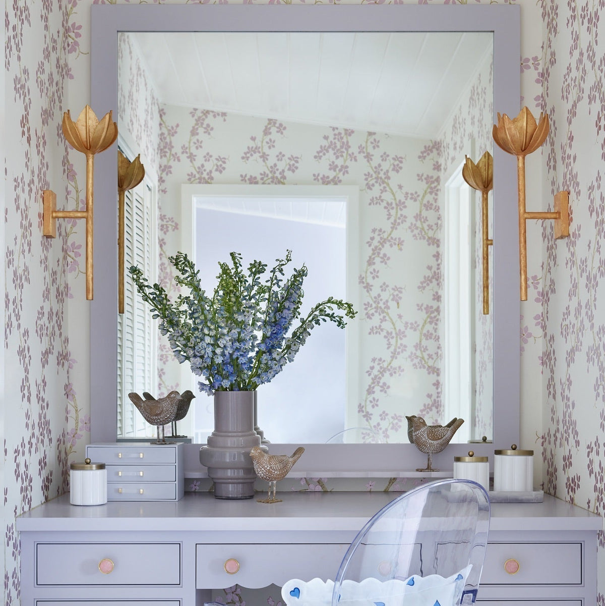 Kristy Wall Lamp Flower