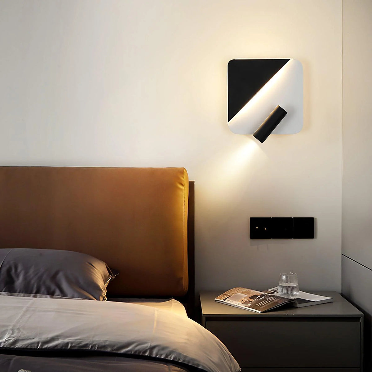 Edge Minimalism Metal Wall Light