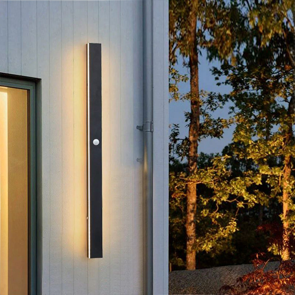 Edge Black Minimalist Linear Outdoor Wall Light