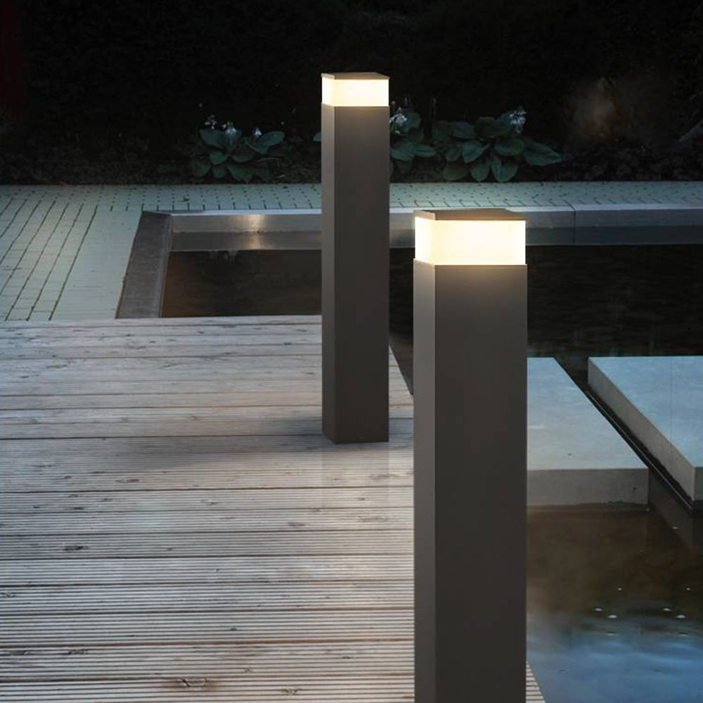 Metal Outdoor Path Light | Motion Sensor