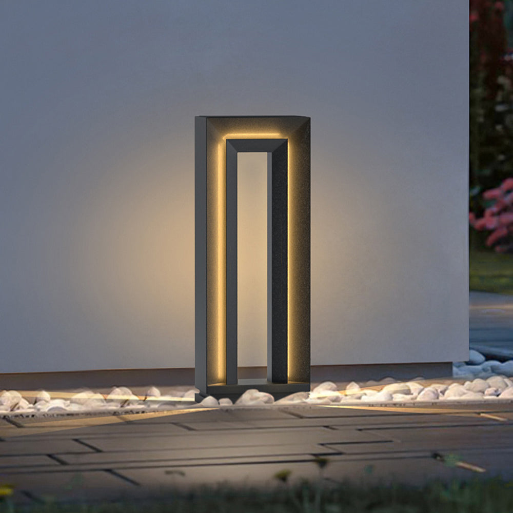 Modern Solar Outdoor Path Light | Black