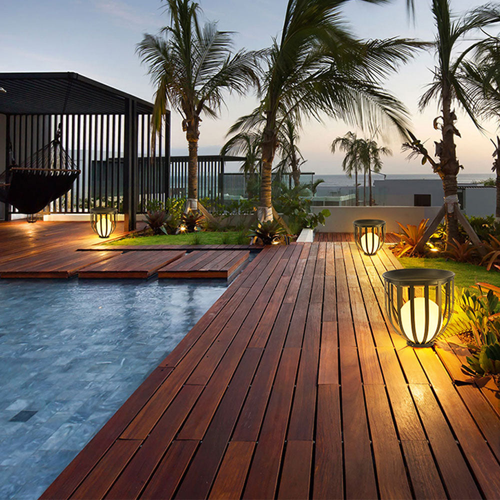 Ray Modern Globe Solar Floor Lamp | 3 Sizes