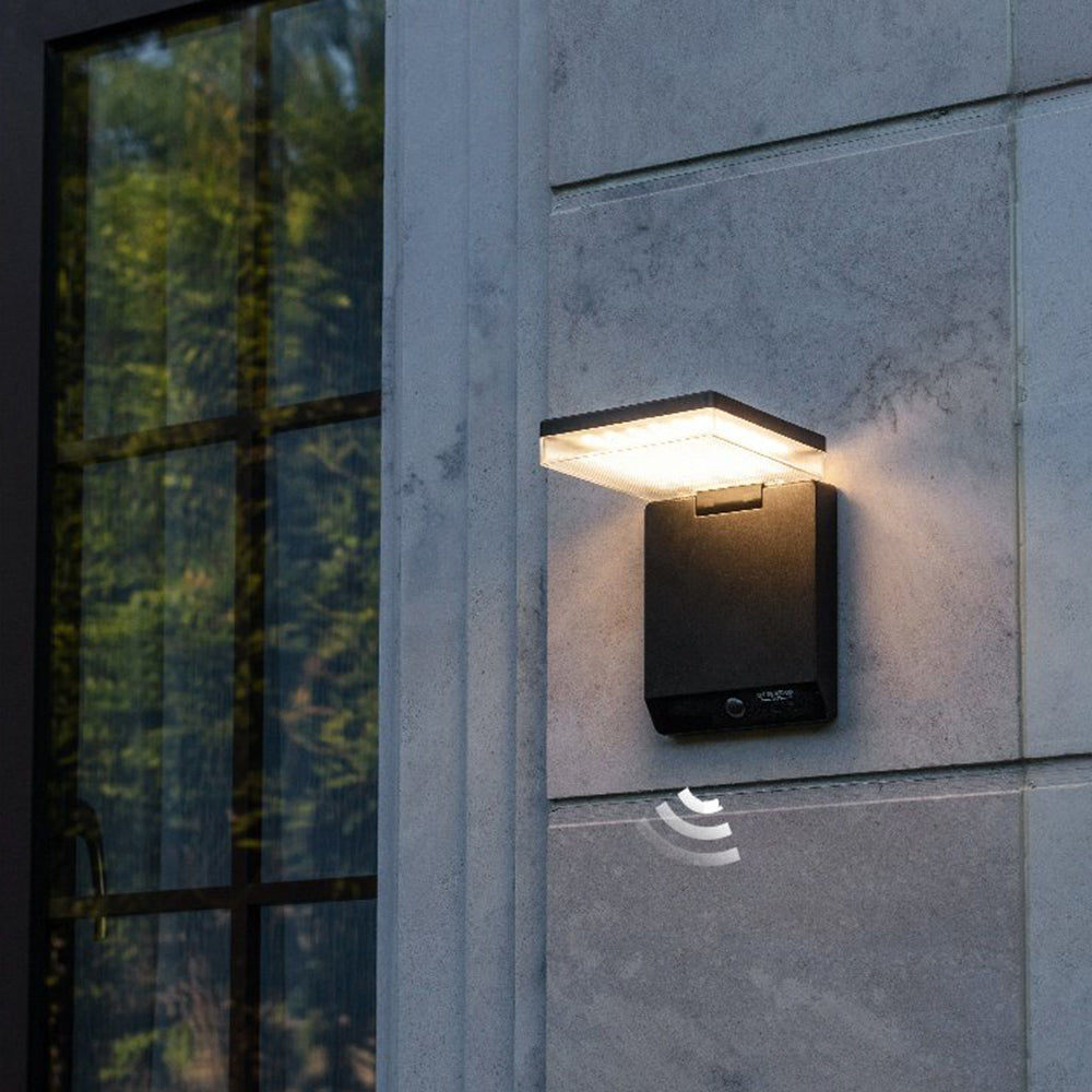 Solar Minimalist Outdoor Wall Lamp
