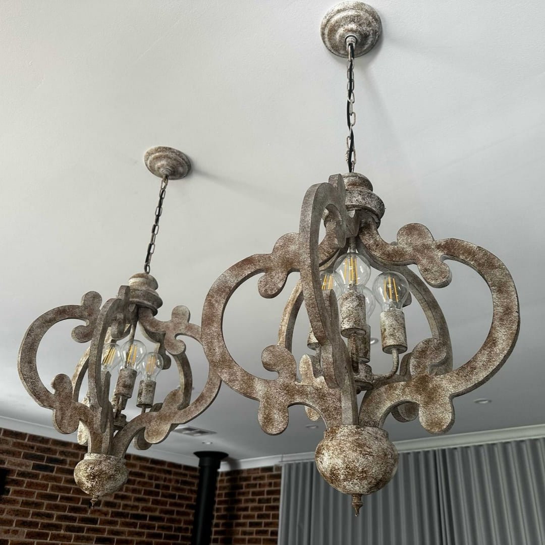 4-Light Distressed Wood Farmhouse Chandelier