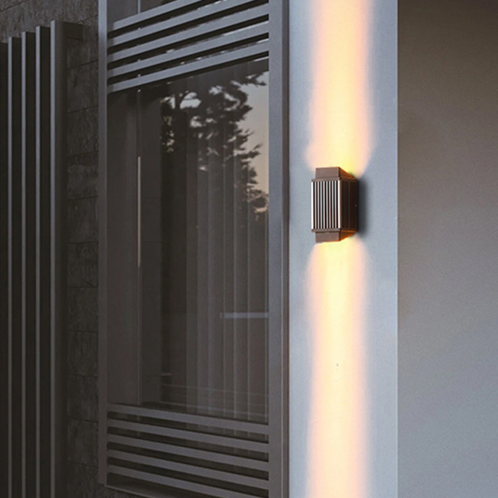 Orr Wall Lamp