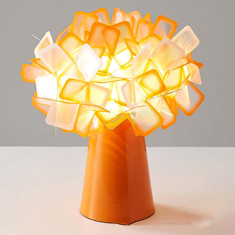 Petal Table Lamp
