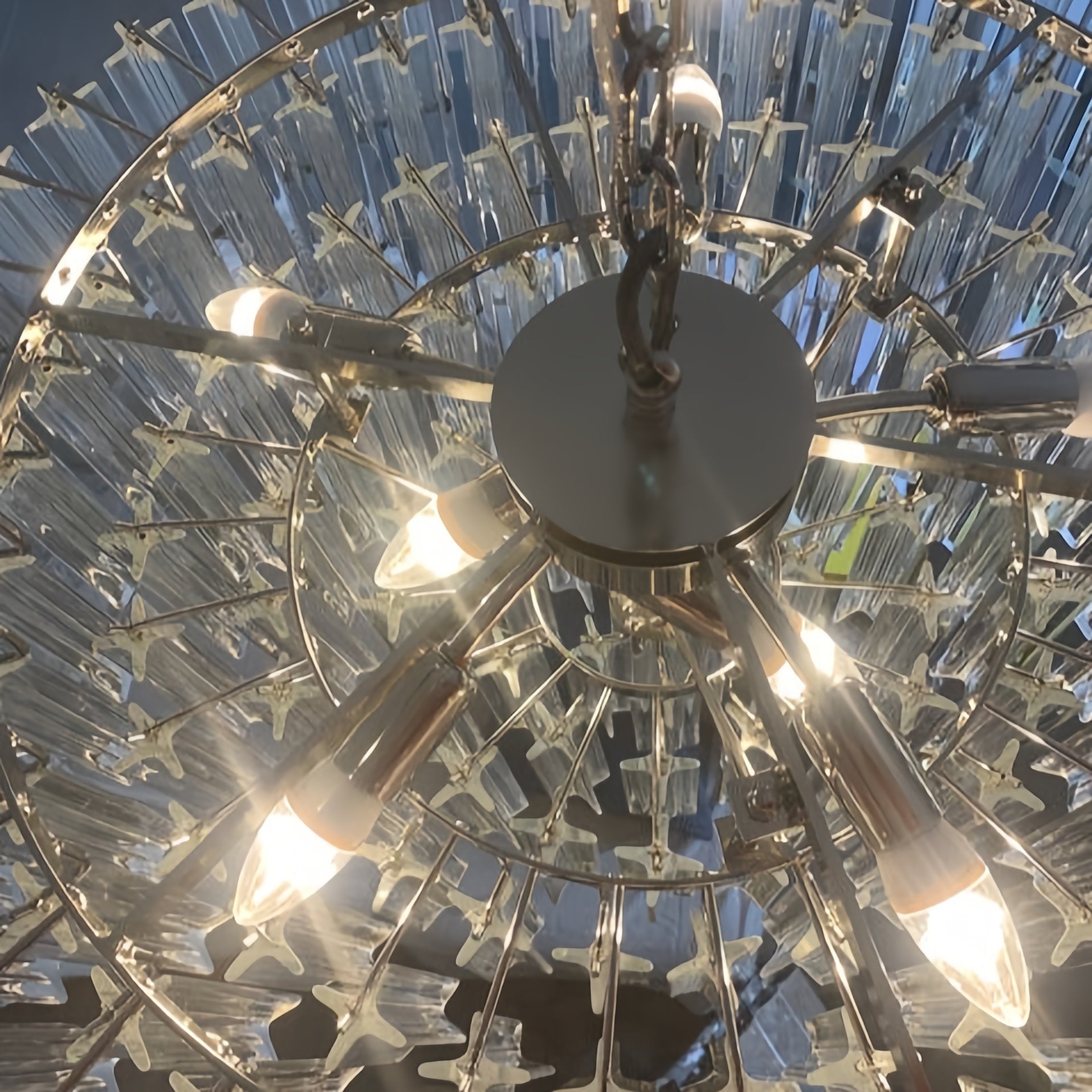 Alessio LED pendant room setting