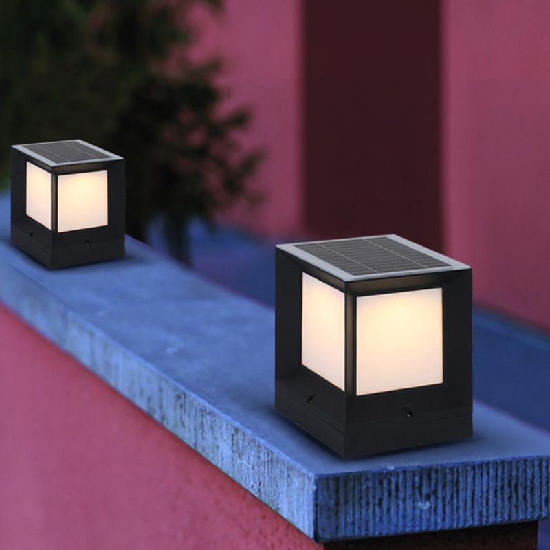 Riley Outdoor Floor Lamp