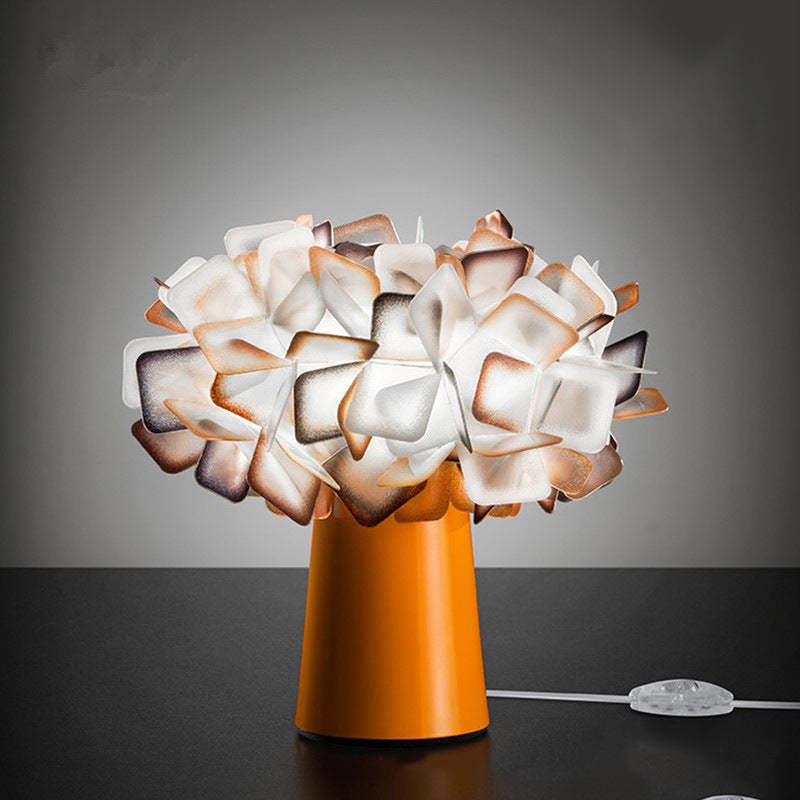 Petal Table Lamp