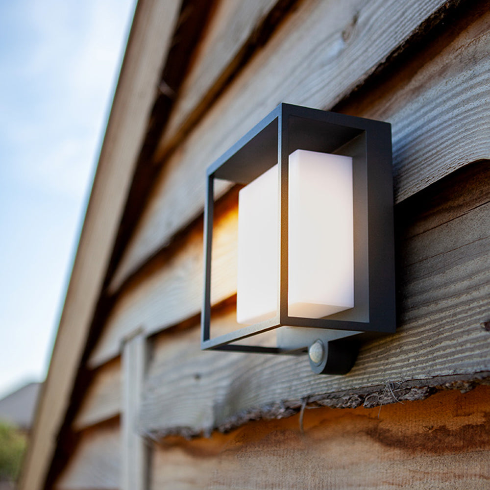 Orr Sensor Solar Wall Lamp