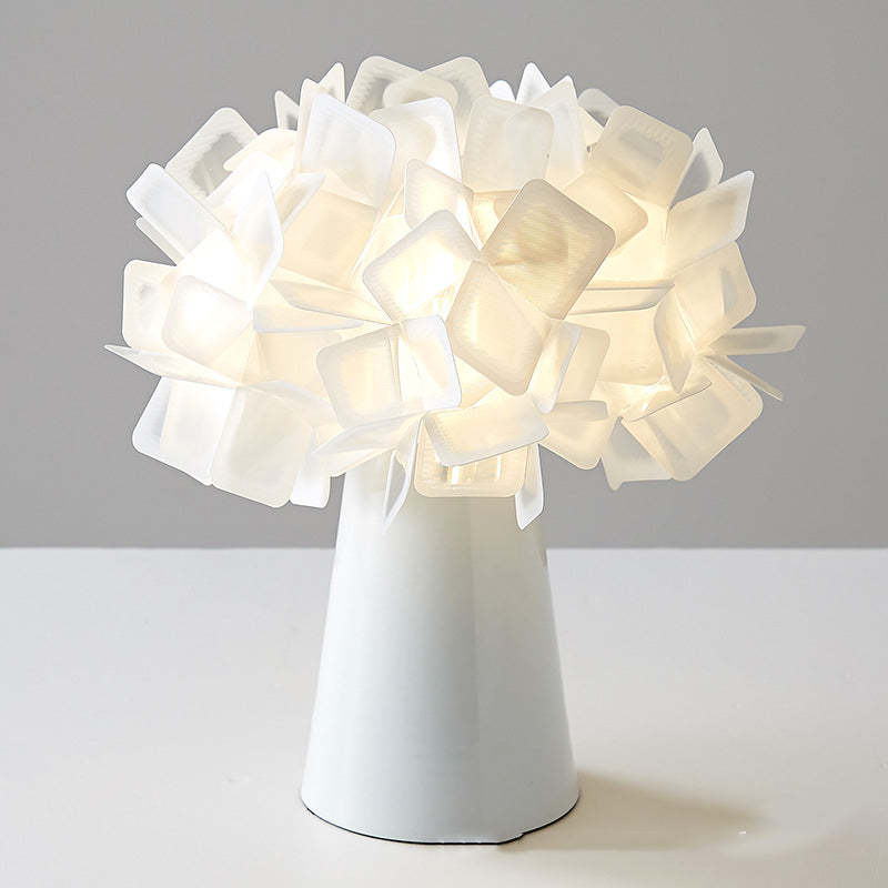 Petal Table Lamp