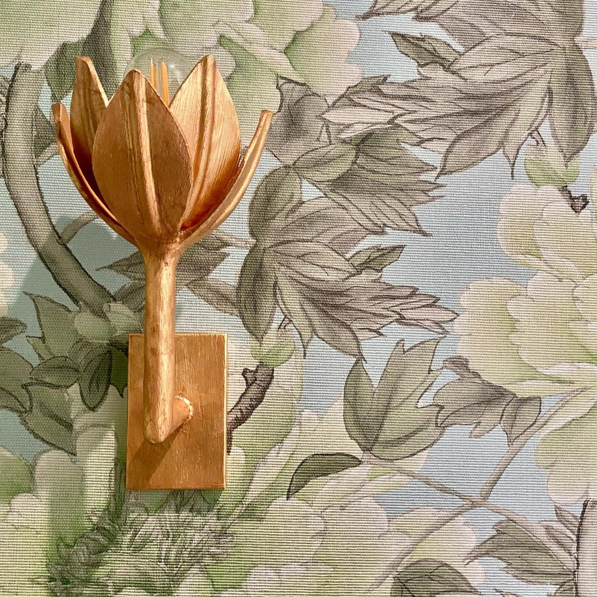 Kristy Wall Lamp Flower