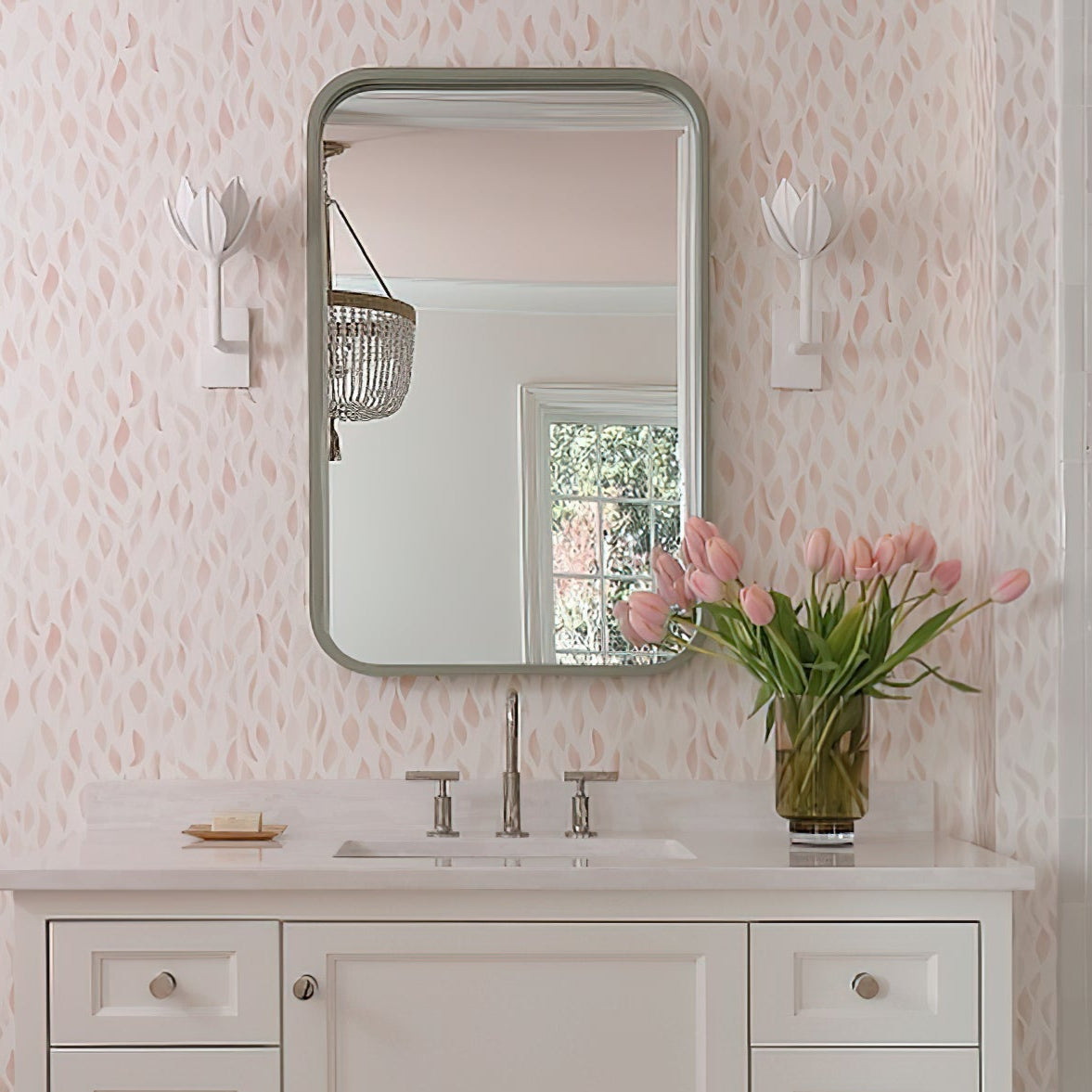 Kristy Wall Lamp Flower
