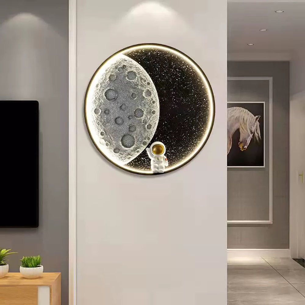 Aria Astronaut Moon Wall Lamp | 2 Sizes