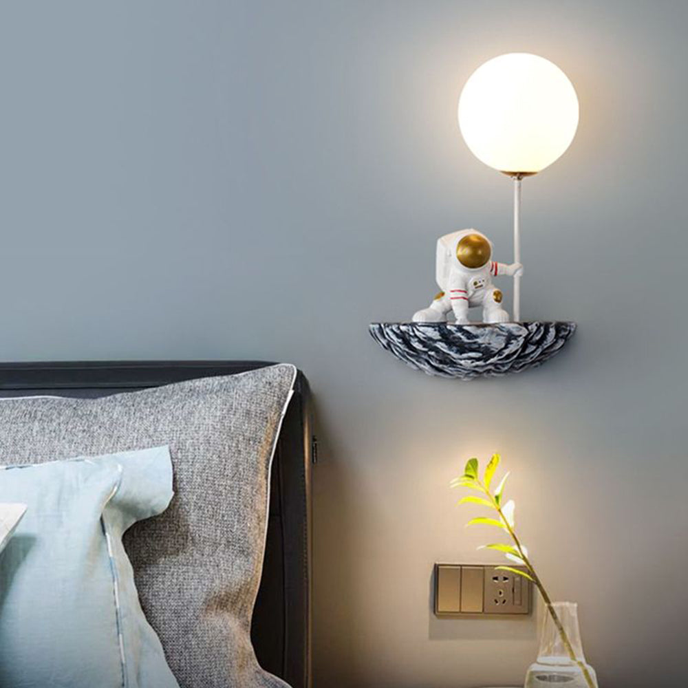 Astronaut Glass Wall Lamp | 3 Colours