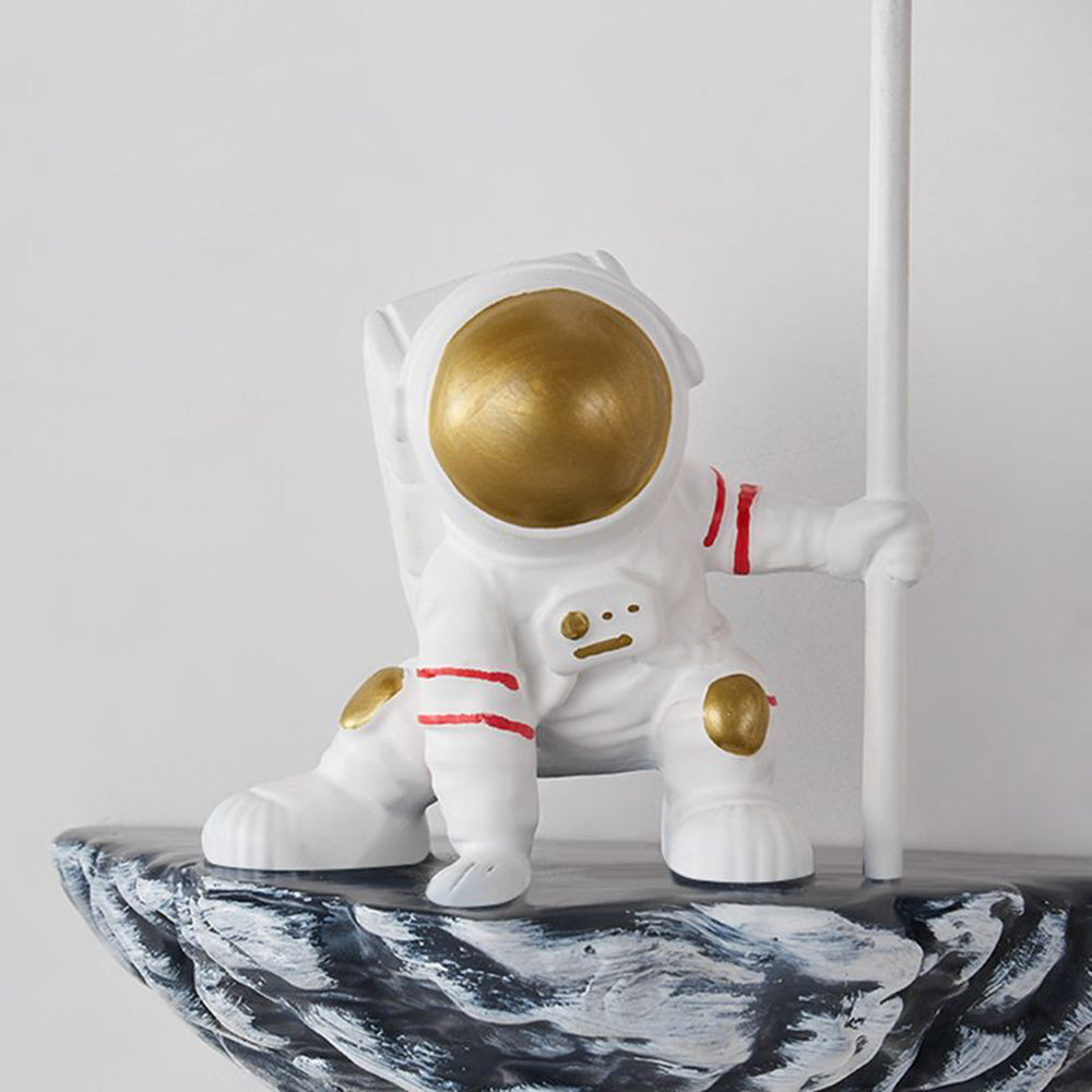 Astronaut Glass Wall Lamp | 3 Colours
