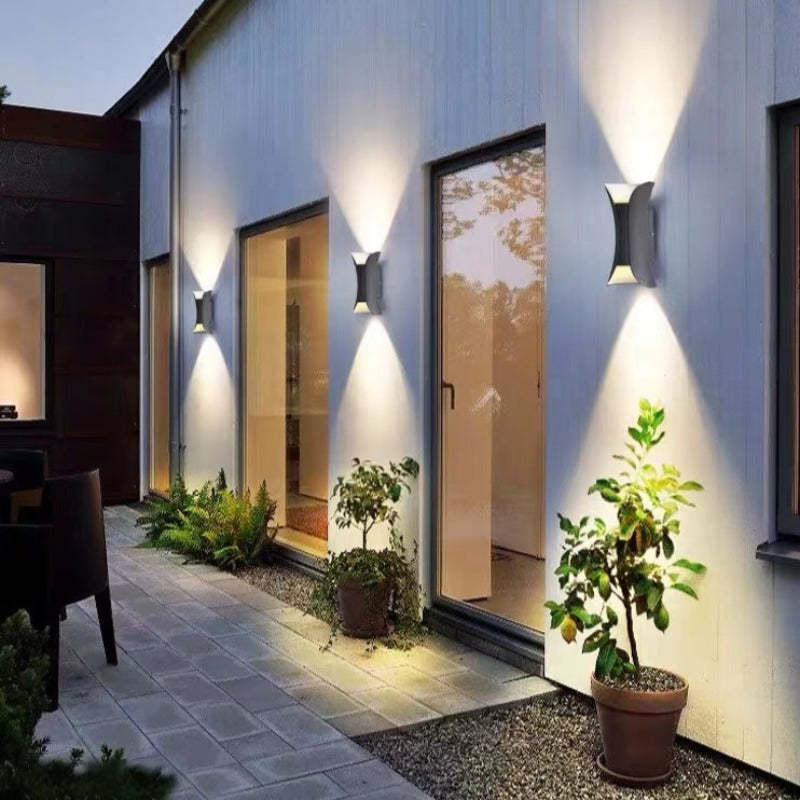 Elegant Outdoor LED Wall Lamp | Waterproof Aluminum Design for Enhanced Ambiance 3