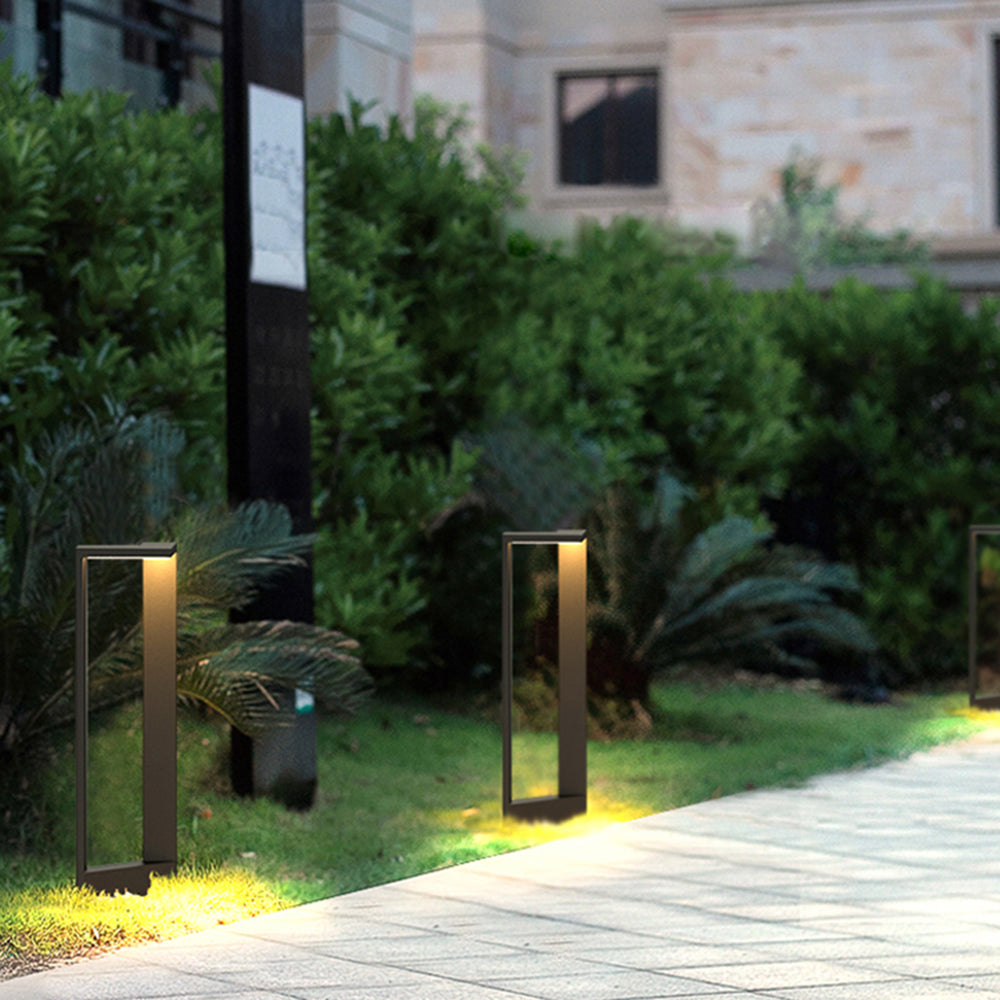 Right-Angle Outdoor Path Light | 3 Sizes
