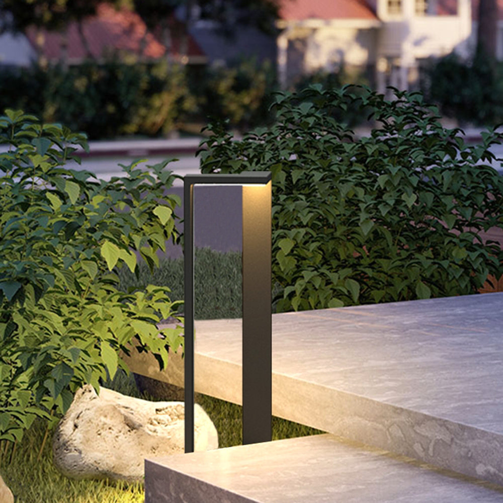 Right-Angle Outdoor Path Light | 3 Sizes