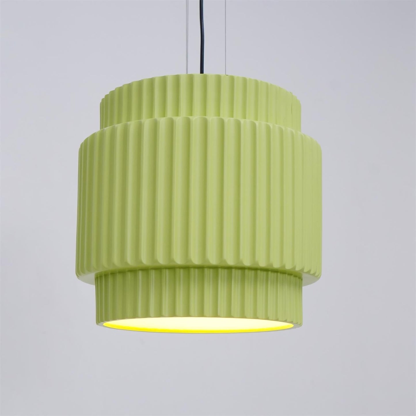 Elegant Ribbed Pendant Light with Adjustable Height | Modern Metal Design for Stylish Kitchen Pendant Lighting 9