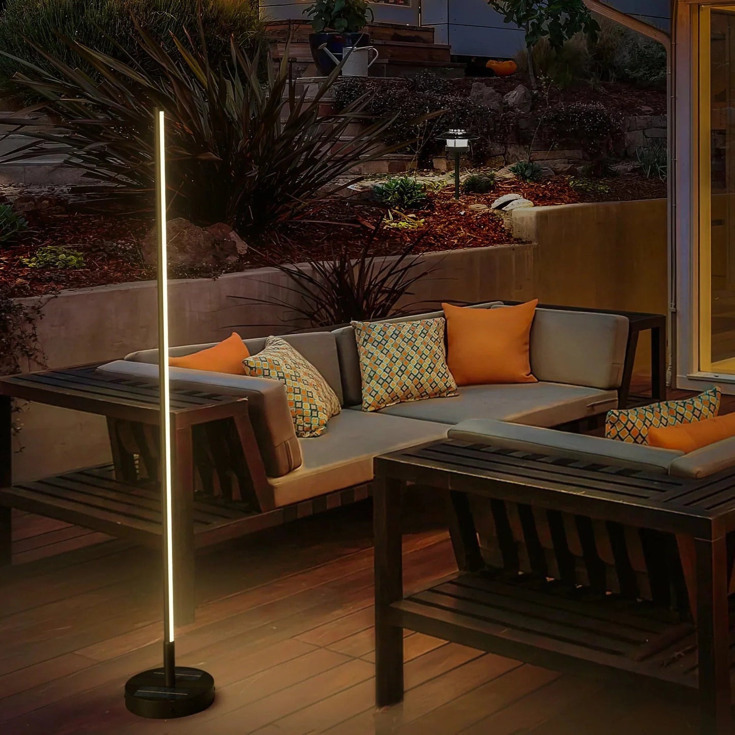 Elegant Solar Outdoor Lights | Majestic Floor Lamp with Wireless Charging | Durable Design for Patios and Gardens 3