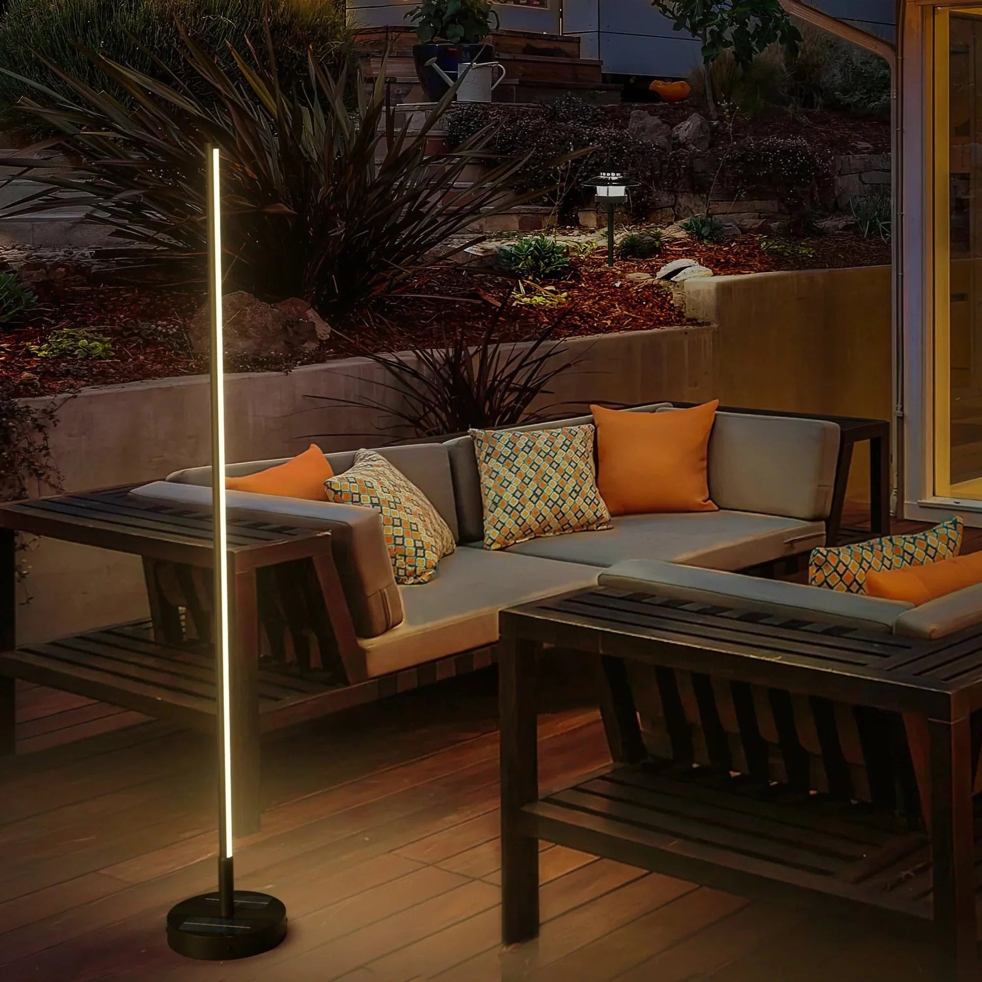 Elegant Solar Outdoor Lights | Majestic Floor Lamp with Wireless Charging | Durable Design for Patios and Gardens 3