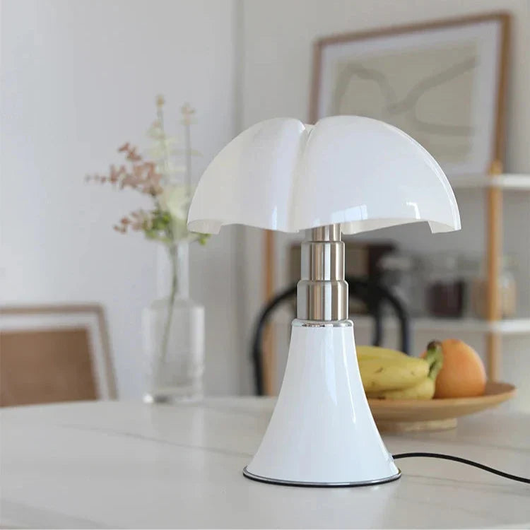 Elegant Vintage Table Lamp | Retro LED Design with Energy-Efficient Lighting for Sophisticated Ambiance 5
