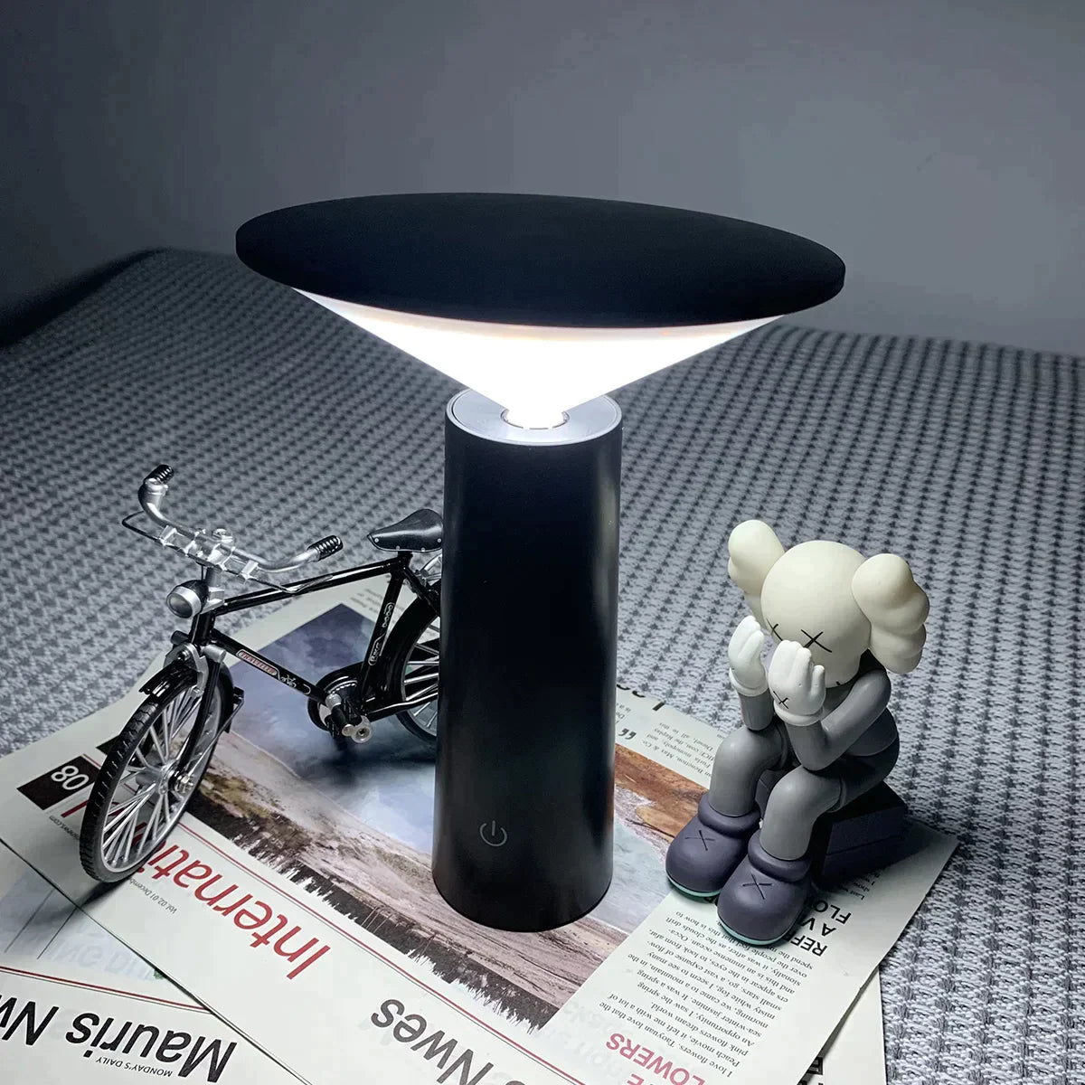 Elegant Wireless Table Lamp with Remote Control for Flexible Lighting 3