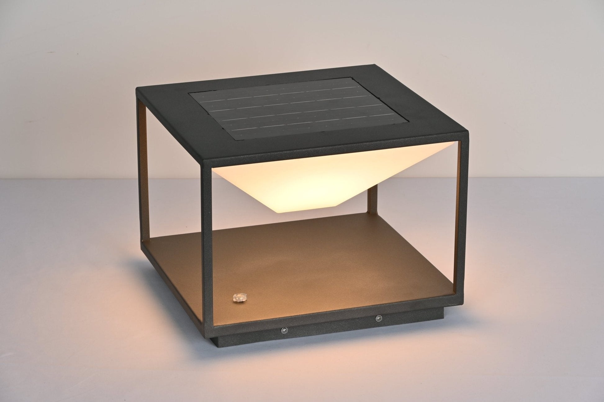 Geo Frame | Solar Outdoor Light with Waterproof Design & Remote Control | Eco-Friendly Illumination for Gardens and Patios 3