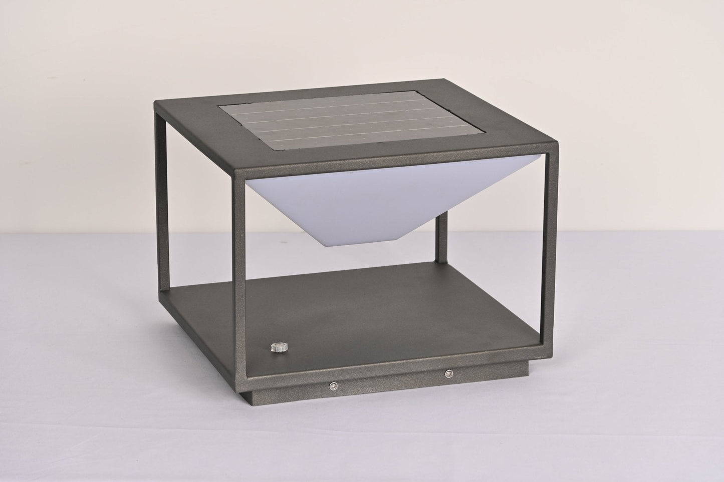 Geo Frame | Solar Outdoor Light with Waterproof Design & Remote Control | Eco-Friendly Illumination for Gardens and Patios 5