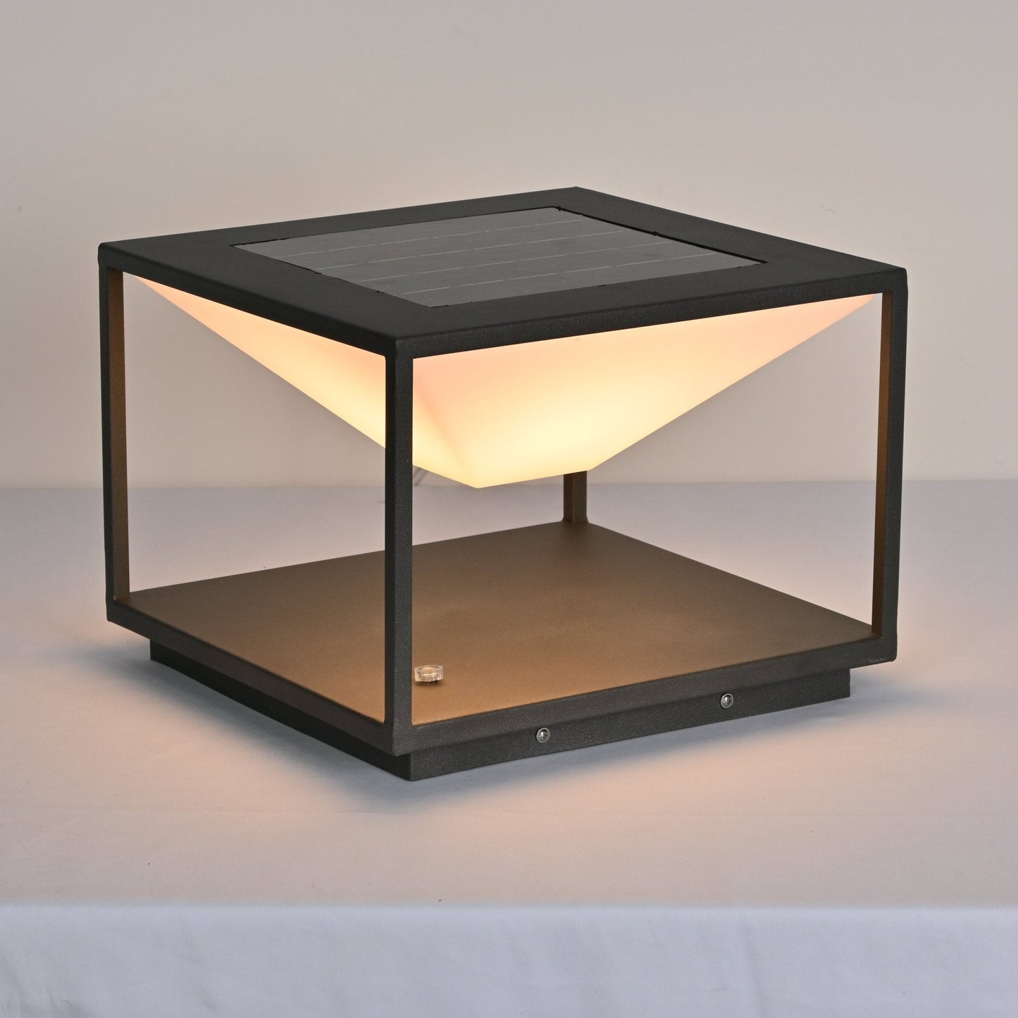 Geo Frame | Solar Outdoor Light with Waterproof Design & Remote Control | Eco-Friendly Illumination for Gardens and Patios 6