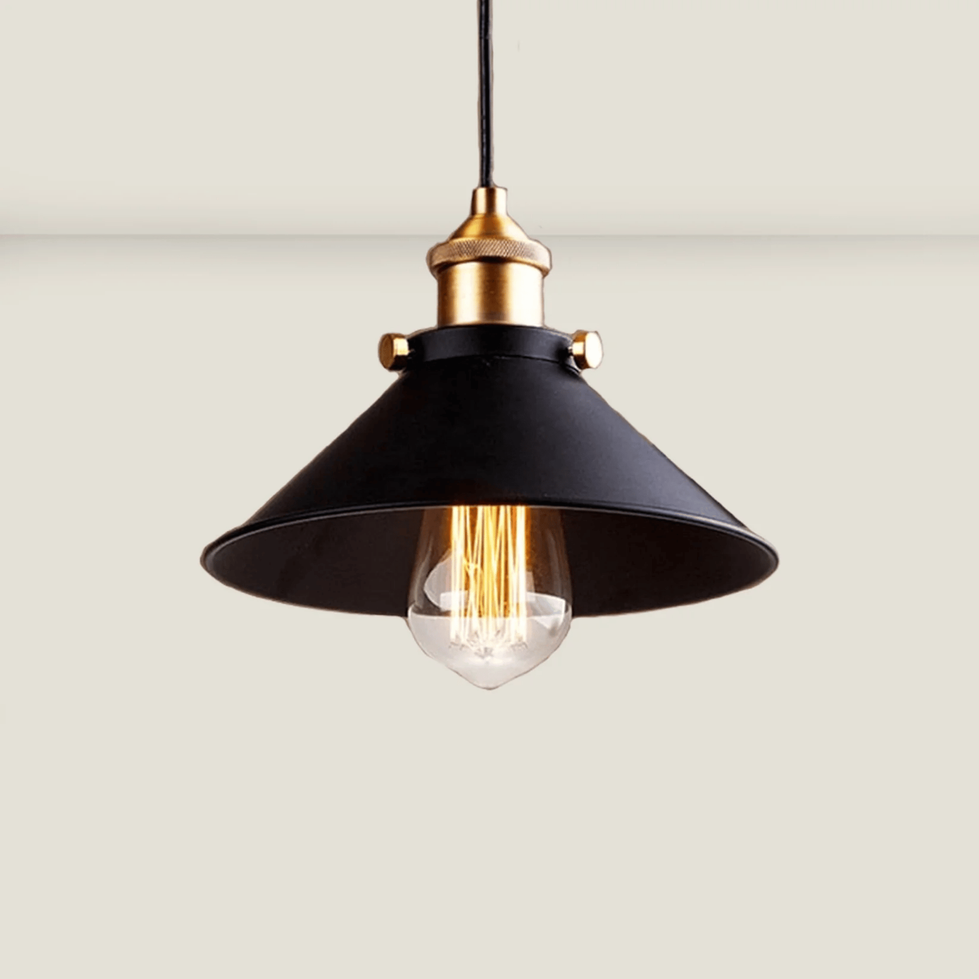 Kveld | Vintage Iron Pendant Light with Industrial Design | Adjustable Hanging Length for Focused Illumination 6