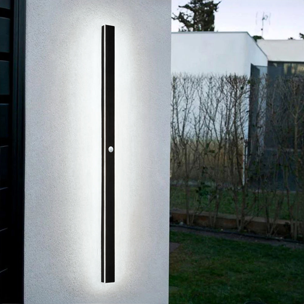 Edge Black Minimalist Linear Outdoor Wall Light