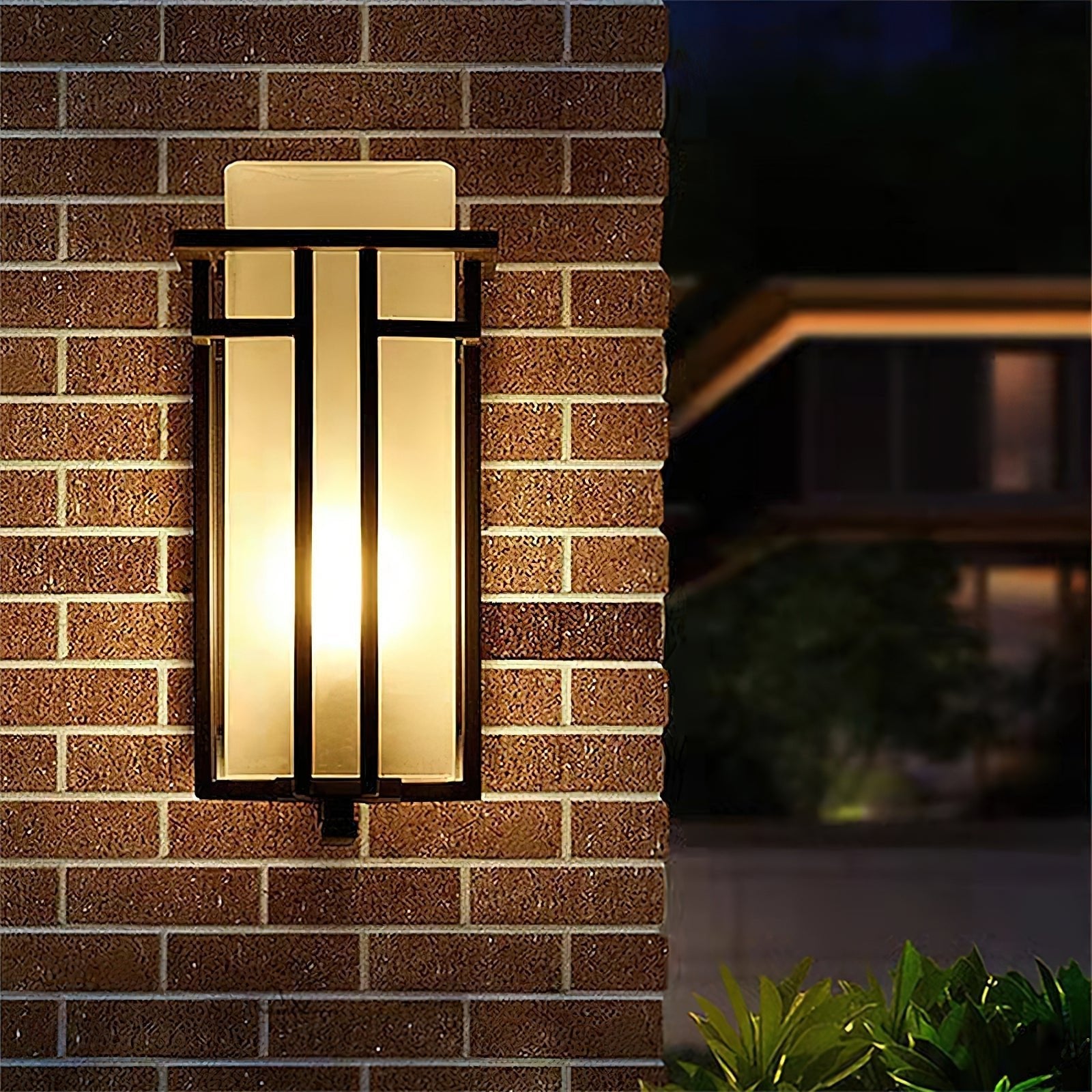 Linden Collection | Outdoor Wall Lantern with Retro Design | Durable Iron Sconce for Elegant Outdoor Spaces 6