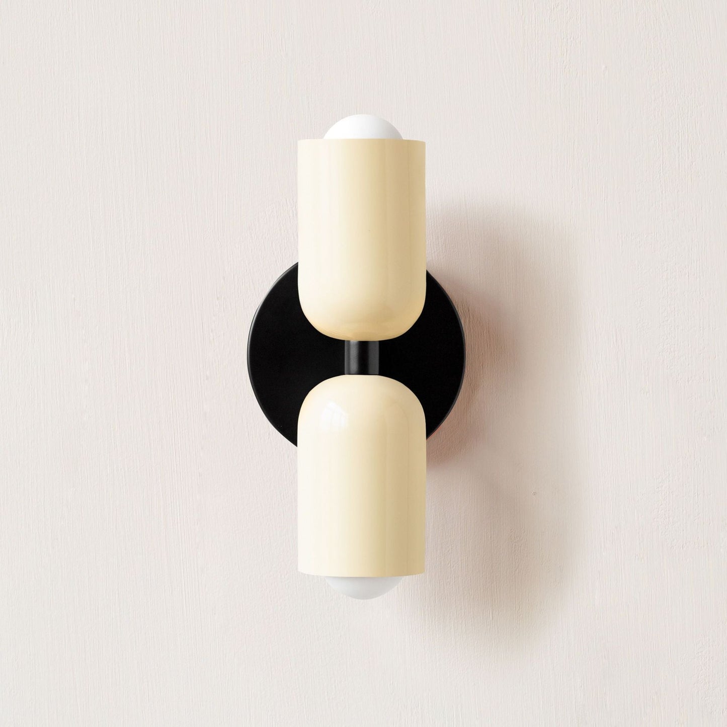 Lumen Vintage | Elegant Wall Sconce with Curved Glass Shade | Stylish Wall Lights for Timeless Bathroom Ambiance 13