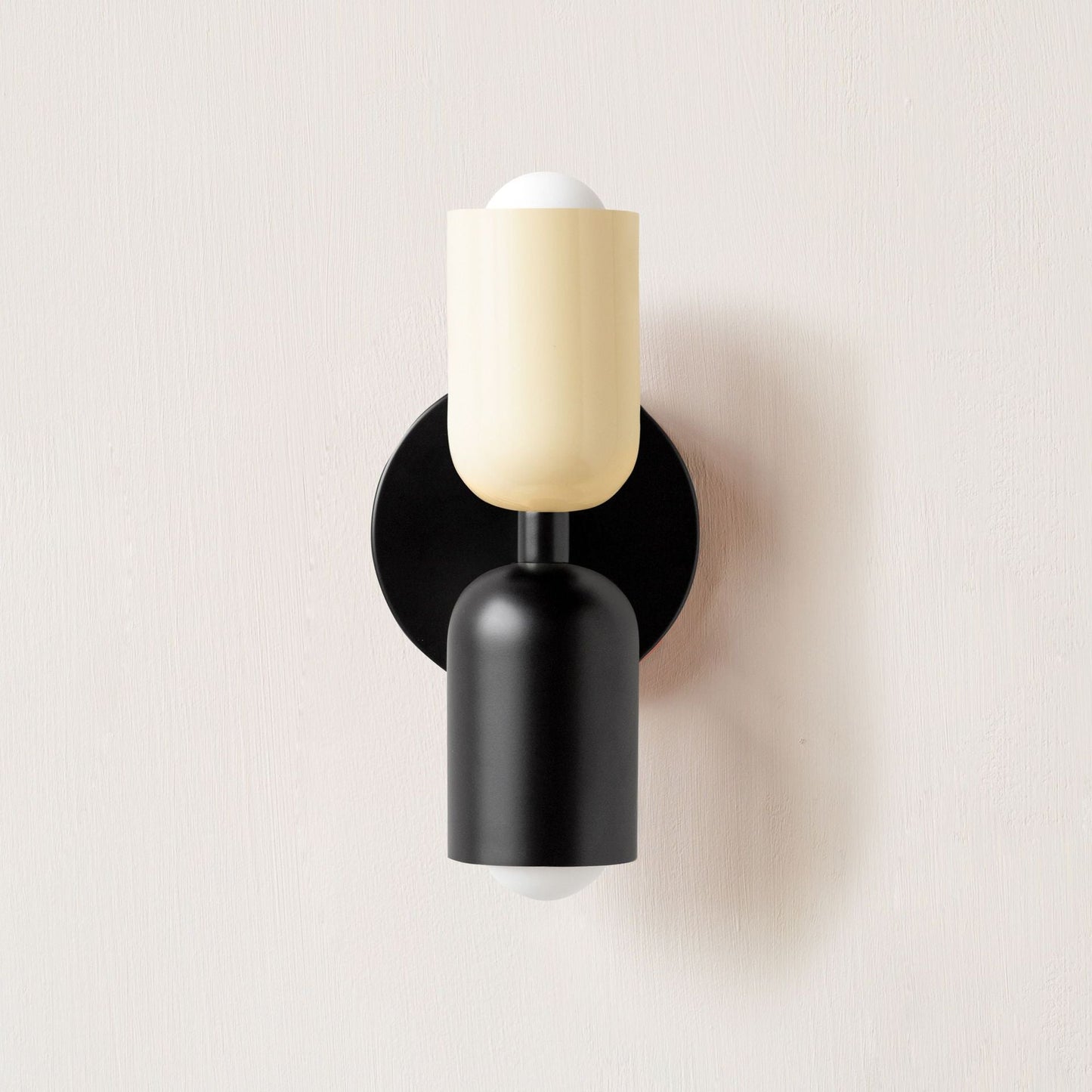 Lumen Vintage | Elegant Wall Sconce with Curved Glass Shade | Stylish Wall Lights for Timeless Bathroom Ambiance 16