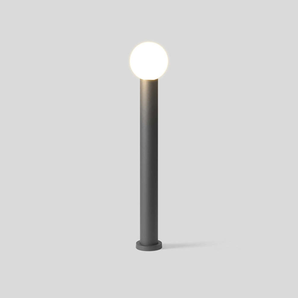 Modern LED Outdoor Lamp | Sleek Metal Design for Pathway Illumination 4