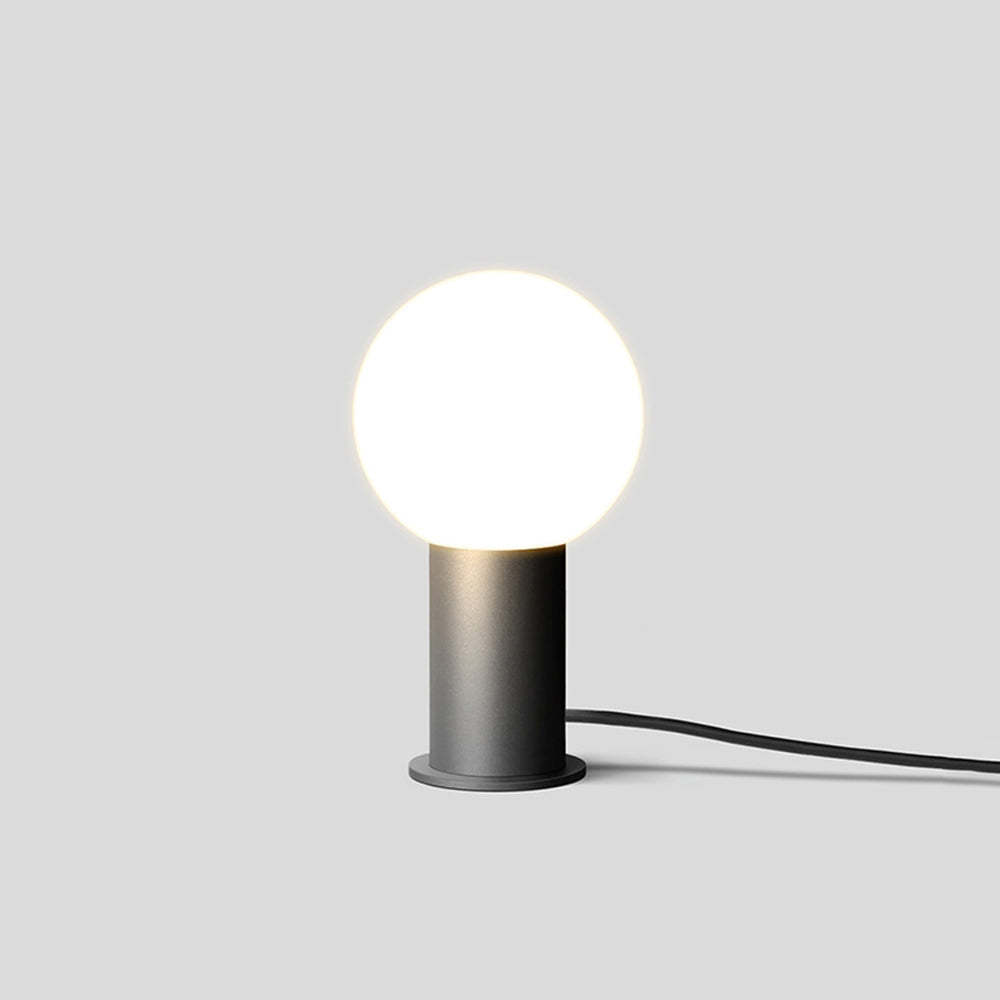 Modern LED Outdoor Lamp | Sleek Metal Design for Pathway Illumination 6