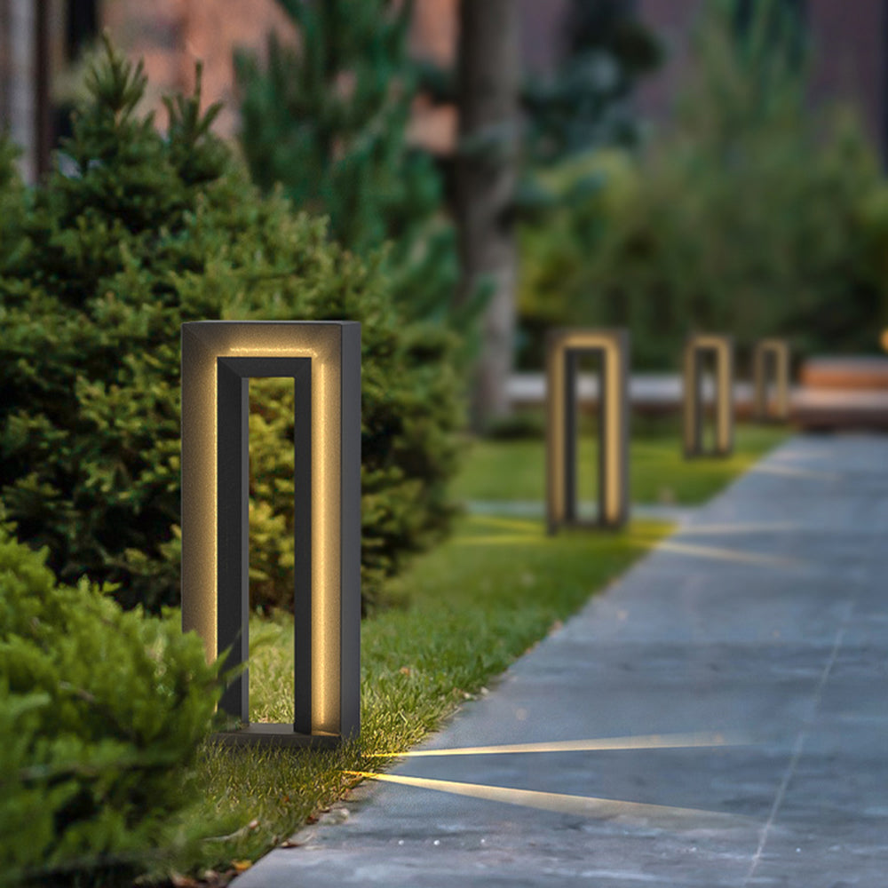Modern Solar Outdoor Path Light | Black