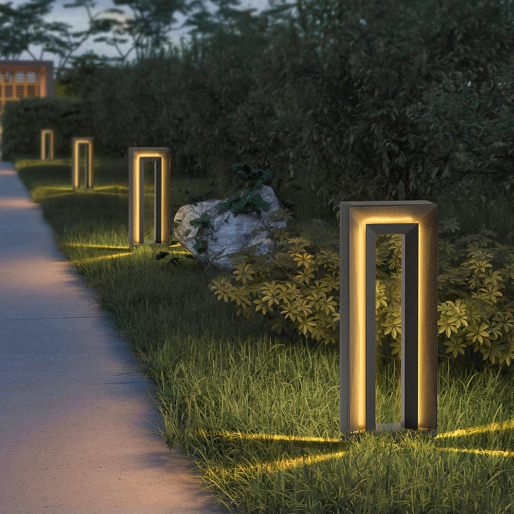 Modern Solar Outdoor Path Light | Black