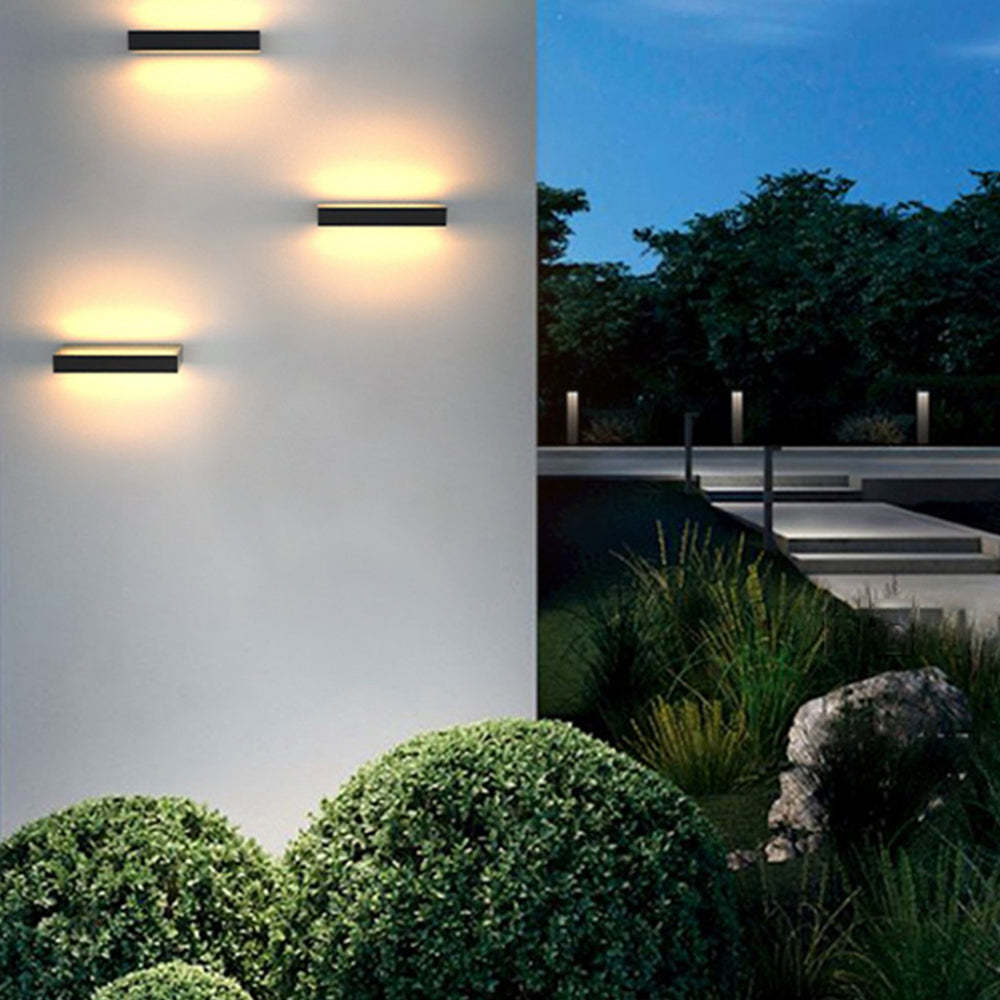 Hollow Outdoor Wall Lamp | Black/White