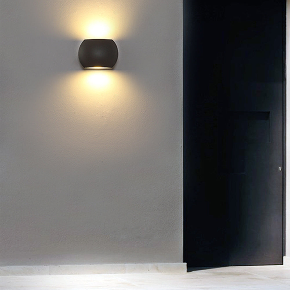 Ray Collection | Modern Outdoor Wall Lantern with Warm Light | Durable Aluminium & Glass Design for Elegant Outdoor Spaces 1