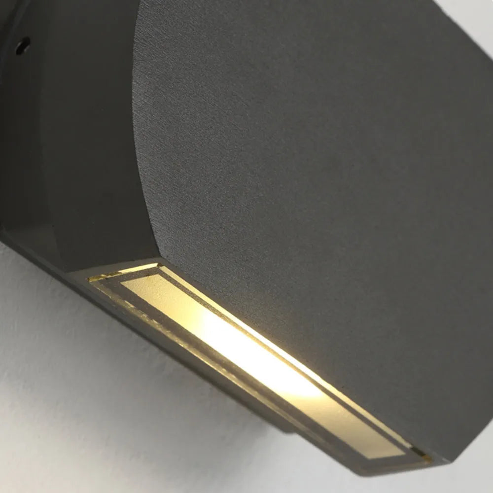 Ray Collection | Modern Outdoor Wall Lantern with Warm Light | Durable Aluminium & Glass Design for Elegant Outdoor Spaces 6