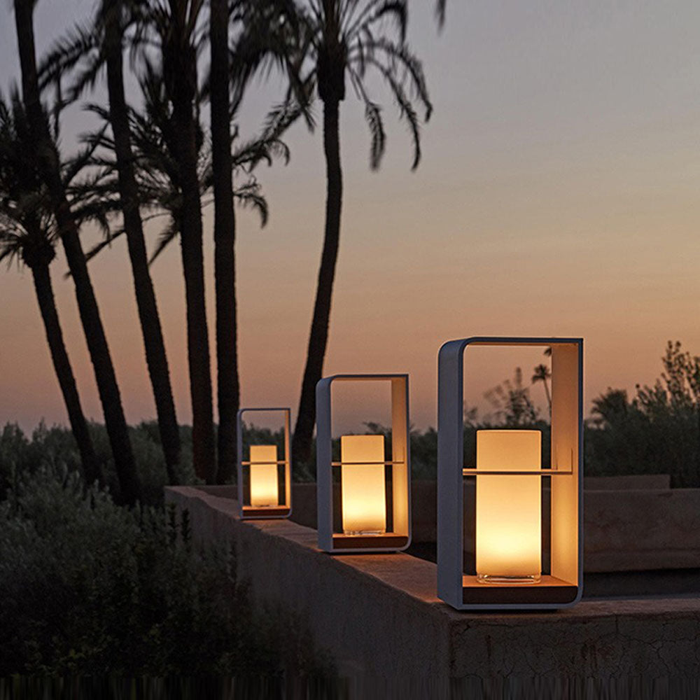 Ray Outdoor Floor Lamp | 3 Sizes | 4 Bases