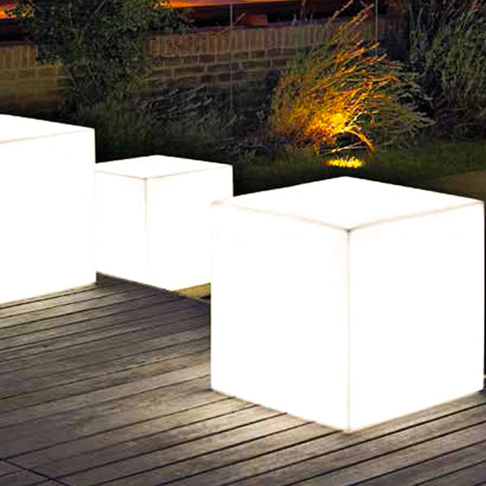 Ray Collection | Outdoor Lamp with Weather-Resistant Design | Elegant Garden Lights for Warm Outdoor Ambiance 2