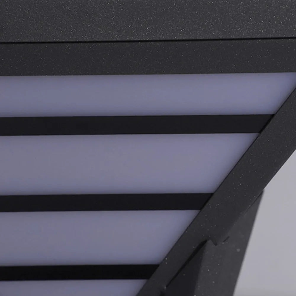 Diamond Metal Outdoor Pathway Light