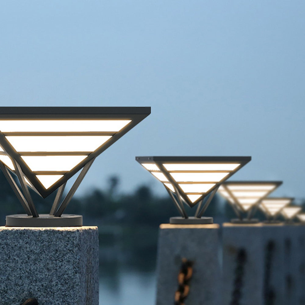 Diamond Metal Outdoor Pathway Light